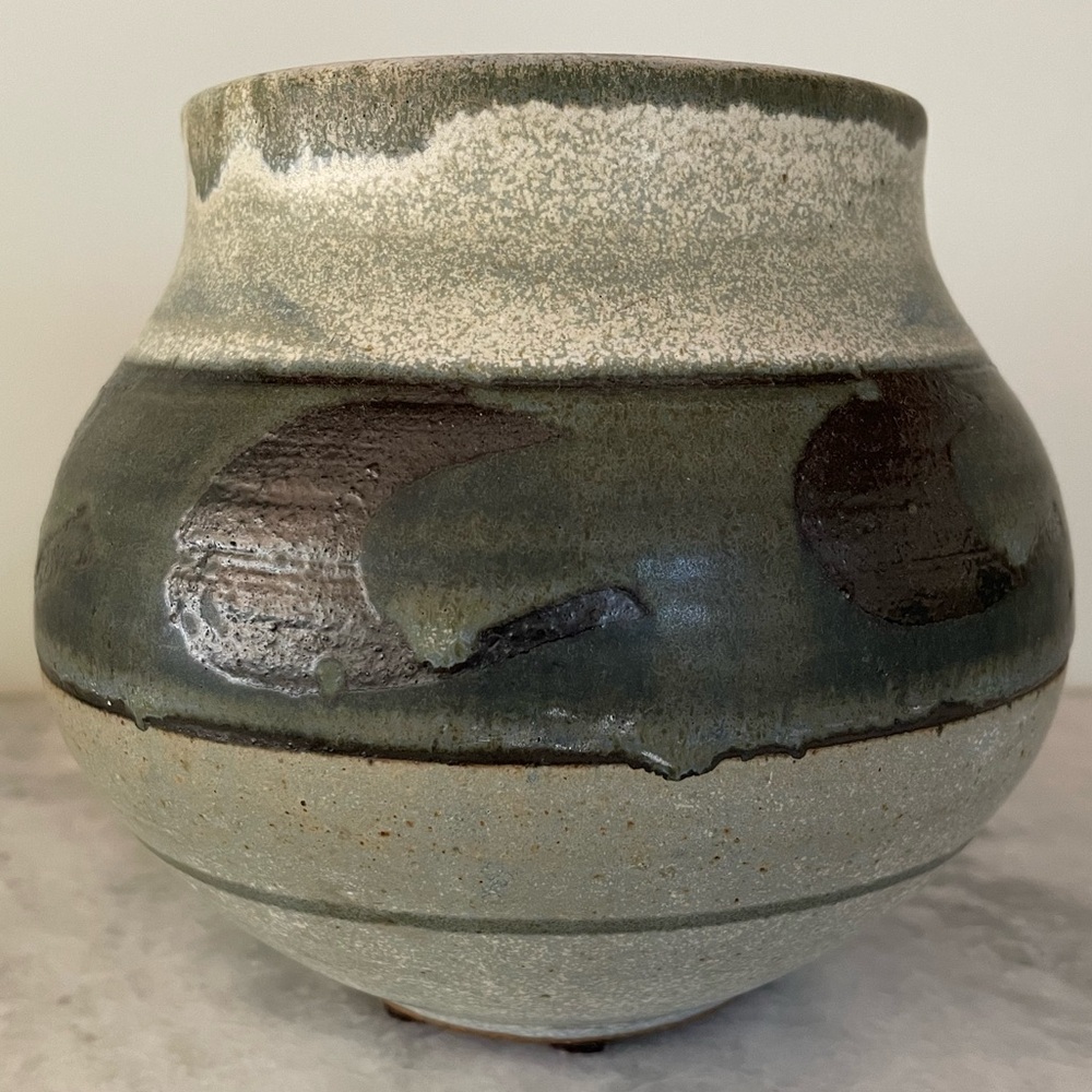 Vintage Mid-Century Waves Pottery Vessel Owned by Courteney Cox